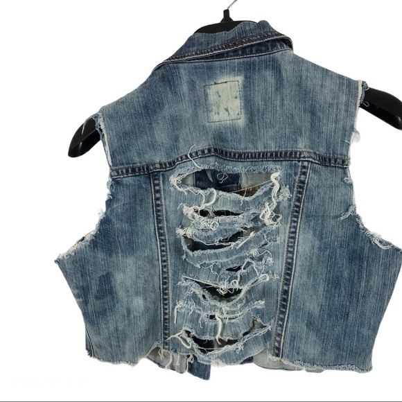 5x25 Old Navy Distressed Sleeveless Girl Jacket - Picture 2 of 4
